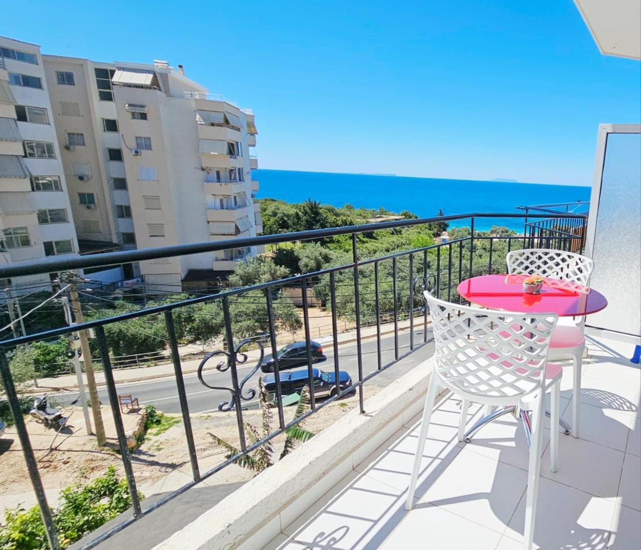 Arileo Hotel Himare Exterior photo