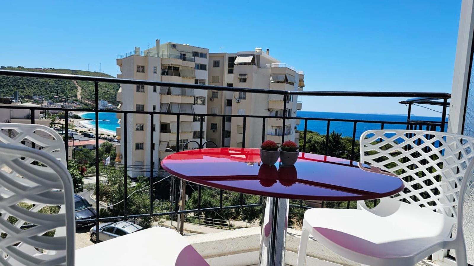 Arileo Hotel Himare Exterior photo